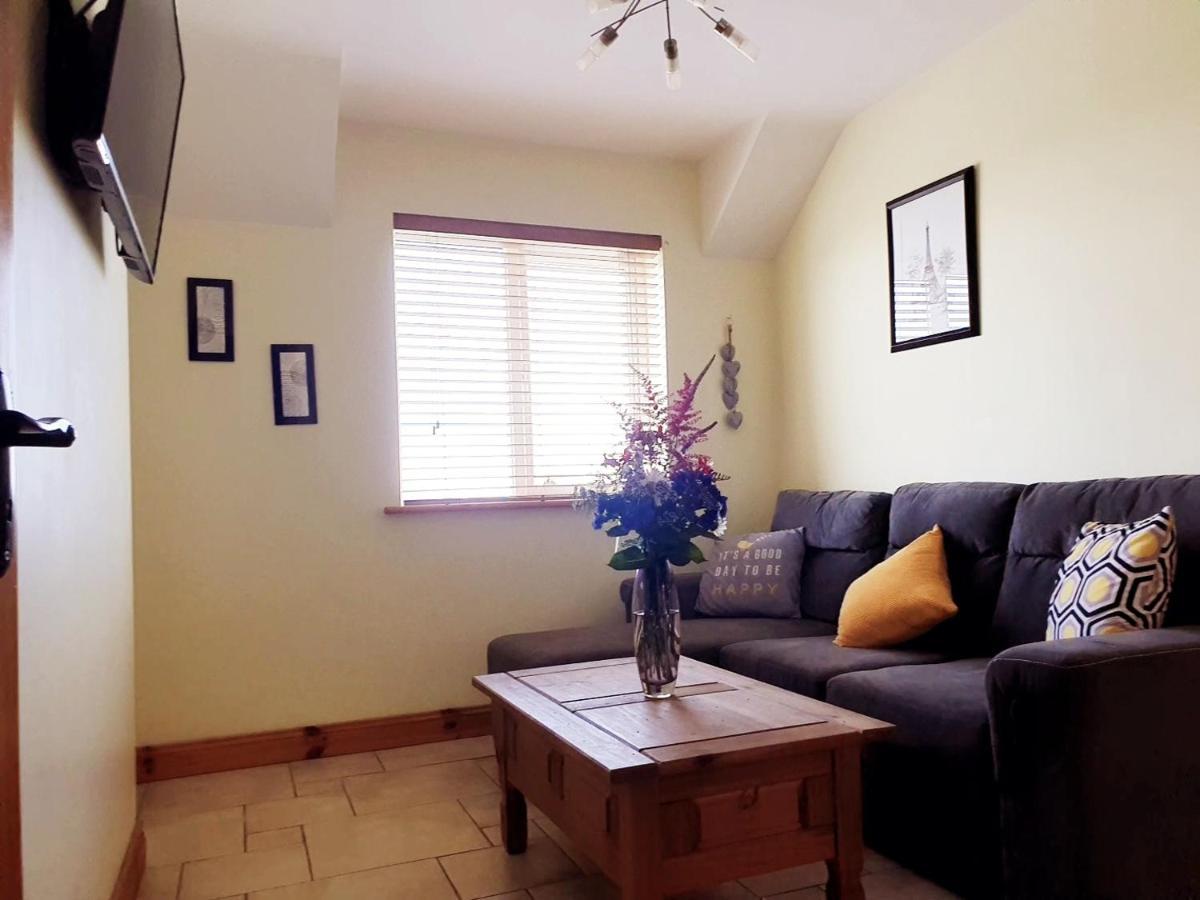 Seaview Apt In With Balcony * Buncrana