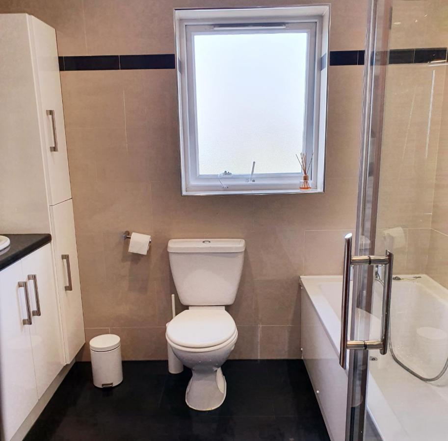 Seaview Apt In With Balcony Apartment